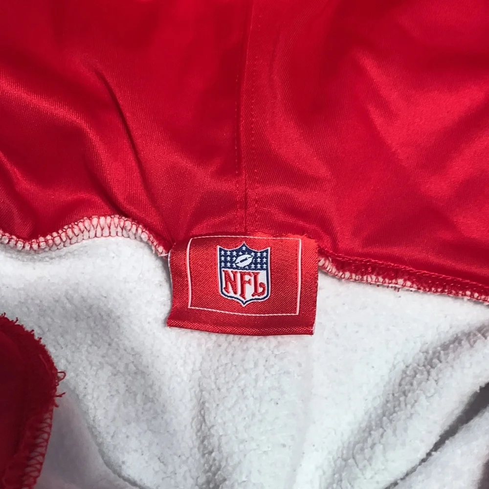 Women’s Patriots Sweatshirt - Picture 3 of 9